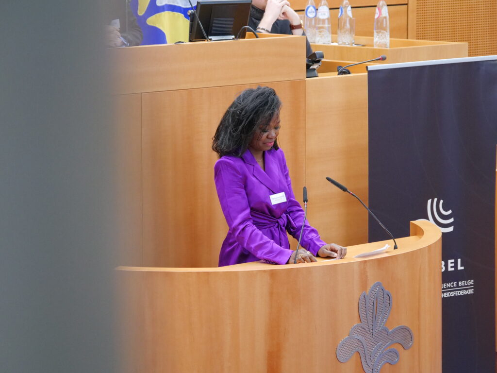 P1025230